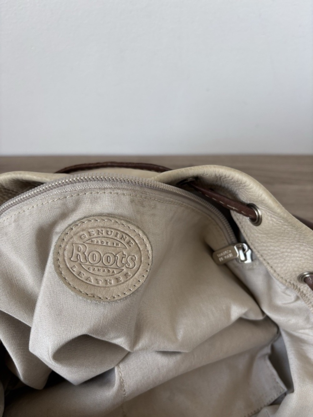 Roots Taupe and Dark Brown Leather Drawstring Bucket Bag - Picture 8 of 10